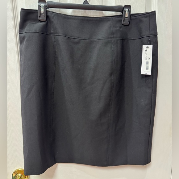 Worthington Dresses & Skirts - BRAND NEW Worthington black skirt size 16